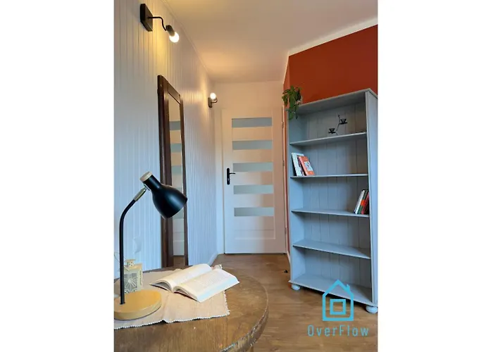 בית אירוח Old School - Charming Place, 15 Minutes To Old Town & Seaside *